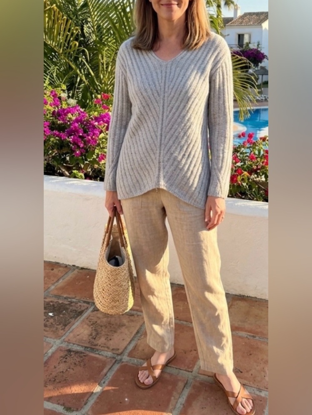 Crosley ribbed V-neck size M sweater heathered light gray